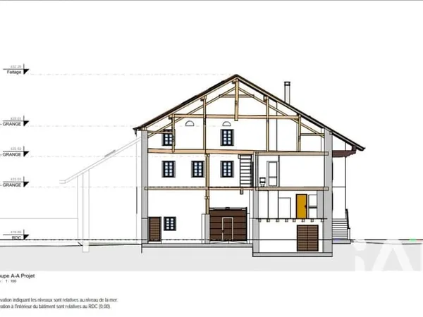 Maison avec appartements 108 m²