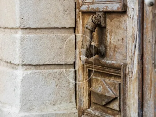 Propriété de charme à vendre au coeur de Mouriès