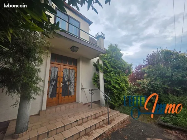 Propriété 6 pièces 136 m²