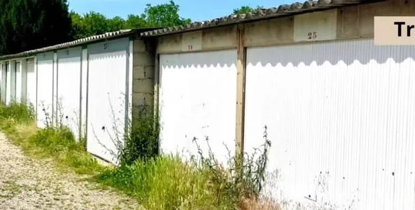 Parking 130 m²