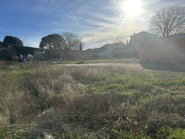 Terrain constructible et viabilisé