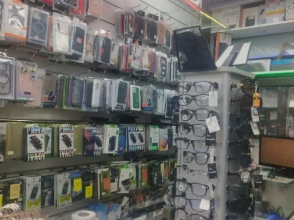 Paris 10ème Boutique équipée prête à exploiter Secteur Jaurès / Stalingrad