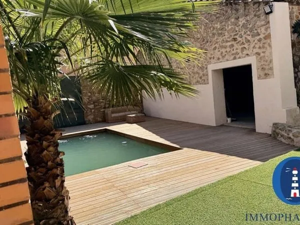 Maison 6 pièces 340 m²