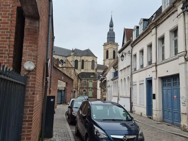Chambre meublee pour etudiant CAMBRAI CENTRE