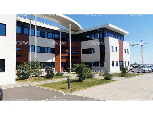 Bureaux 2 pièces 156 m²