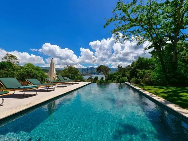 Villa 5 pièces 170 m²