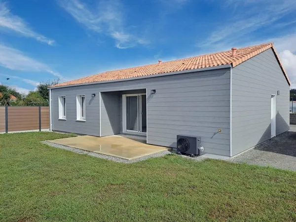 FROIDFOND - Maison neuve