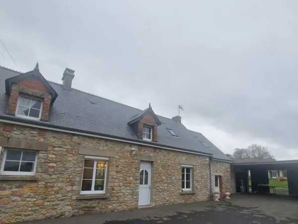 Maison longére en pierre à vendre