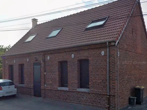 Maison 130m2 avec grange de 150 m2 et hangar