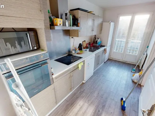 Chambre 4 pièces 80 m²