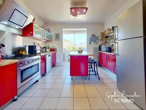 Maison mitoyenne 5 pièces
