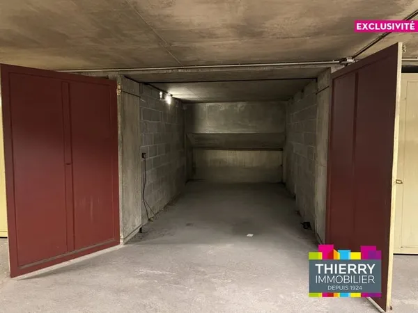 GARAGE FERMÉ - GARE