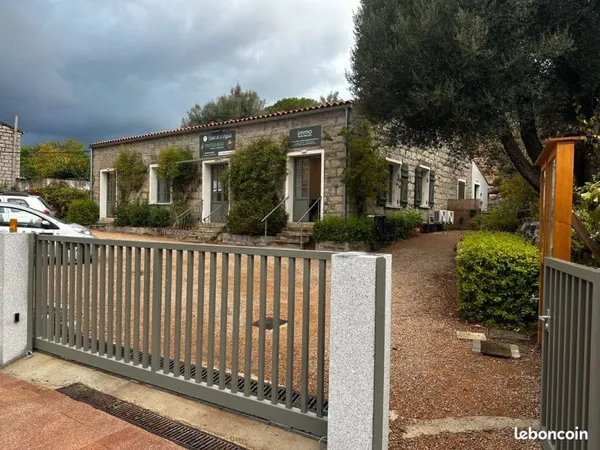 Location bureau centre ville porto vecchio