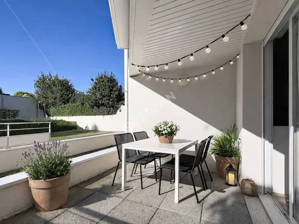 NANTES JONELIERE / FACULTÉS : Charmant appartement T2 avec terrasse sud + garage fermé, résidence de