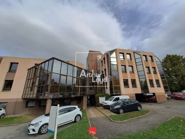 Bureaux 629 m²