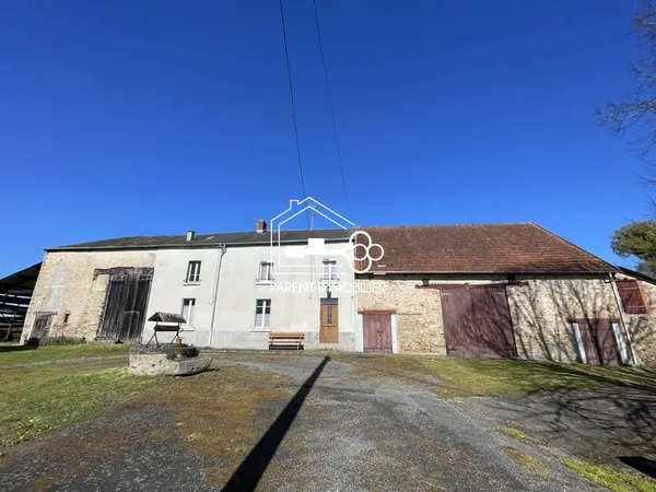 Fermette avec dépendances 9412m2 de terrain Saint-Mauric