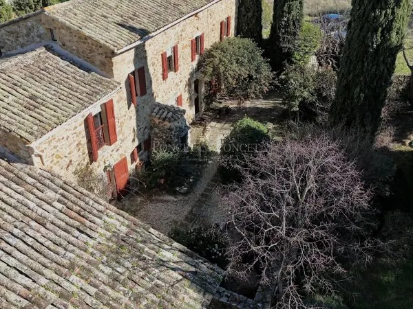 Maison 6 pièces 215 m²