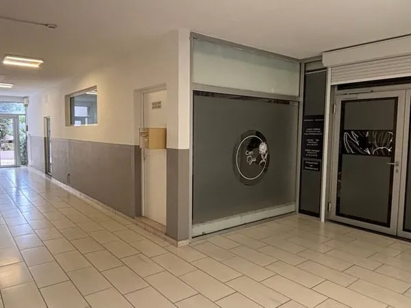 Local commercial 100 m²