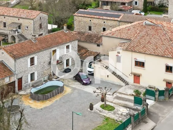 Maison 7 pièces 186 m²