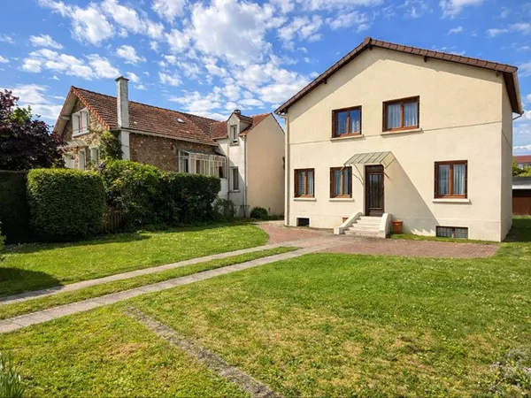 Maison 7 pièces 7 minutes gare/ 900 m2 de terrain / 5 chambres
