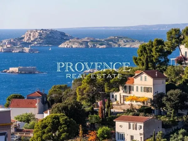 Appartement 4 pièces 153 m²