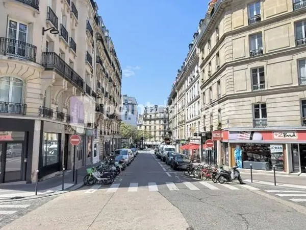 Local commercial 77 m²