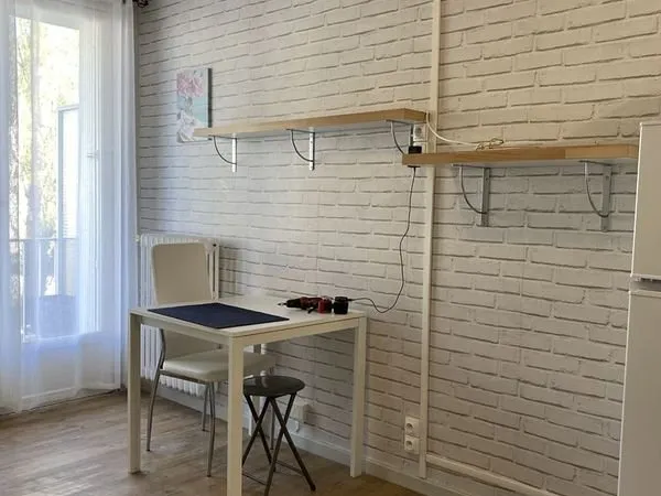 Studio 1 pièce 18 m²