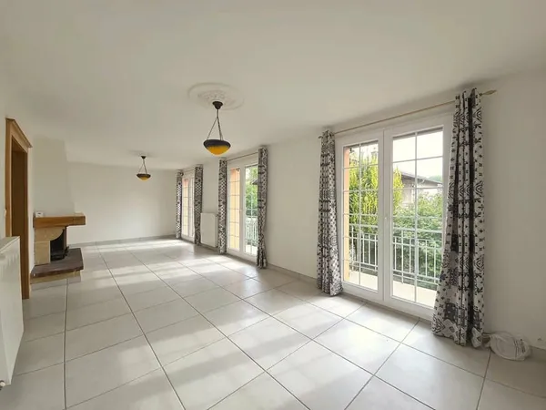 Maison familiale 20 mn de Nancy - Champenoux