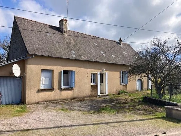Maison en pierres à rénover sur 986 m2, à seulement 10 minutes d'Autun