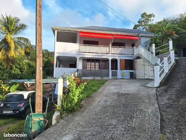 Bel appartement F4 bas de villa