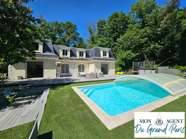 Superbe Maison Mansard Verrieres Le Buisson 250 m2 + sous sol total + piscine + dépendance sur terra