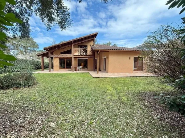 Maison 5 pièces 132 m²