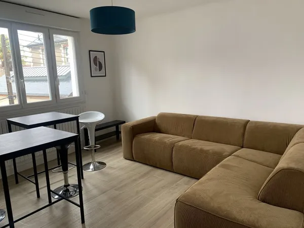 Loue appartement meublé - 100m²