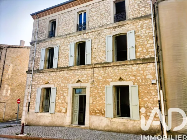 Maison 5 pièces 196 m²