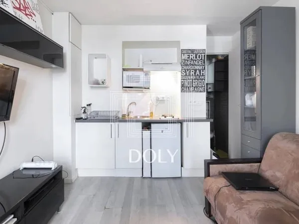 Studio 1 pièce 10 m²
