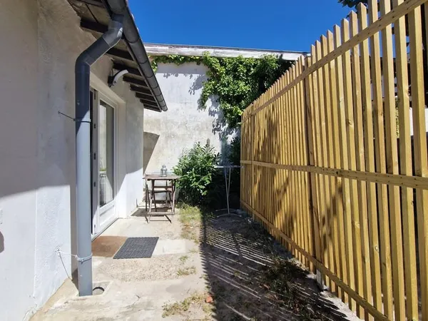 A LOUER STUDIO INDEPENDANT TALENCE