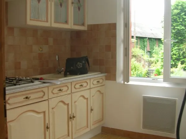 Loue appartement 70m² meublé pour 2 étudiants en colocation