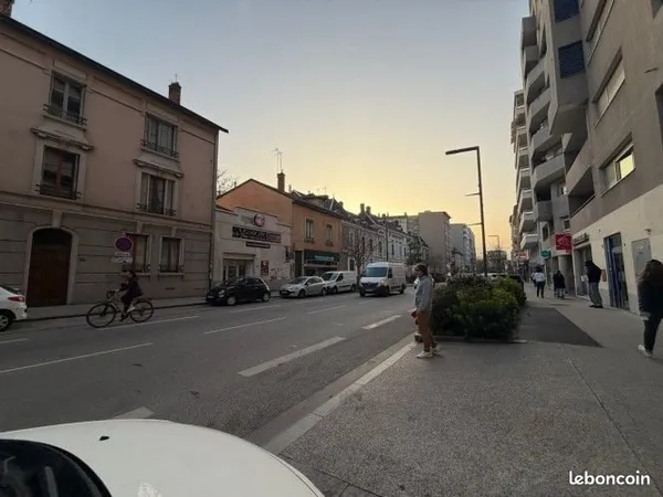 Local commercial 72 m²