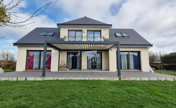 Maison 5 pièces 146 m²