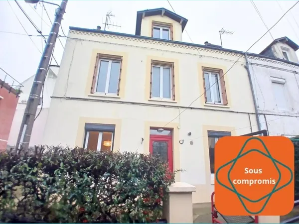 Opportunité à saisir : maison avec garage dans un quartier très demandé