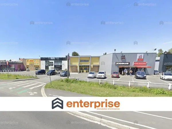 Local 750 m²