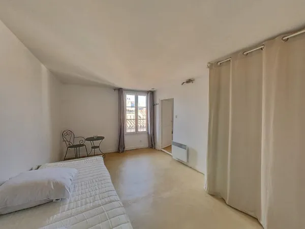 T2 MEUBLÉ - CENTRE VILLE HISTORIQUE - 26 m2