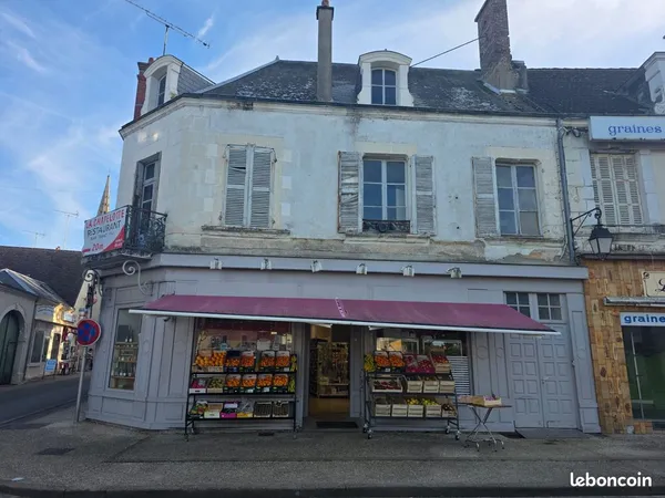 Commerce alimentaire de proximité au coeur du village