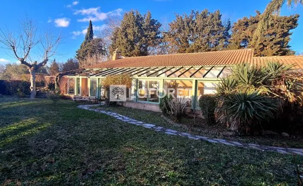 Maison 9 pièces 225 m²