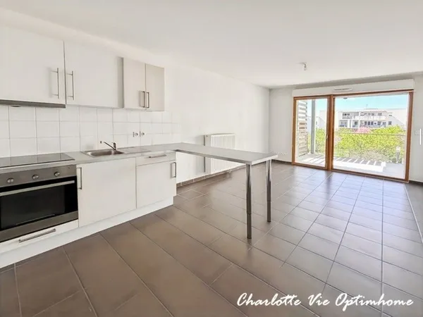 Montpellier Ovalie - T2 cosy avec balcon et parking sécurisé