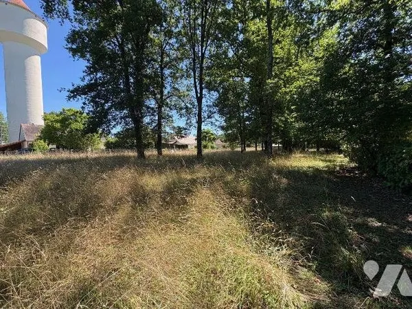 Terrain 2764 m²