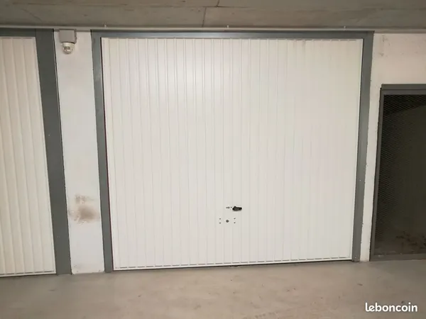 Grand box garage