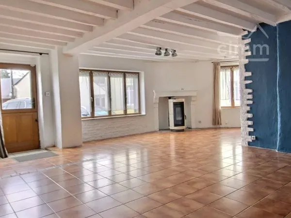 Ancienne boulangerie de 183m², 6 pièces, 4 chambres.