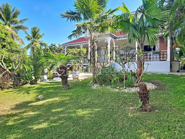Maison 6 pièces 165 m²