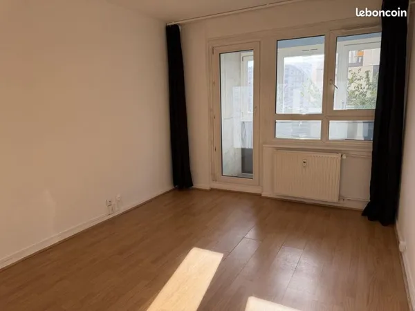 Studio 1 pièce 21 m²